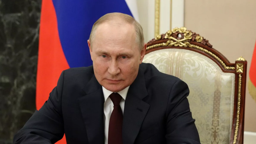 Путин призвал российских бизнесменов вкладываться в Россию