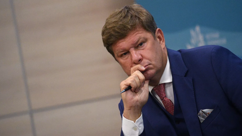 Губерниев назвал FIS лицемерами после включения Непряевой и Большунова в проморолик