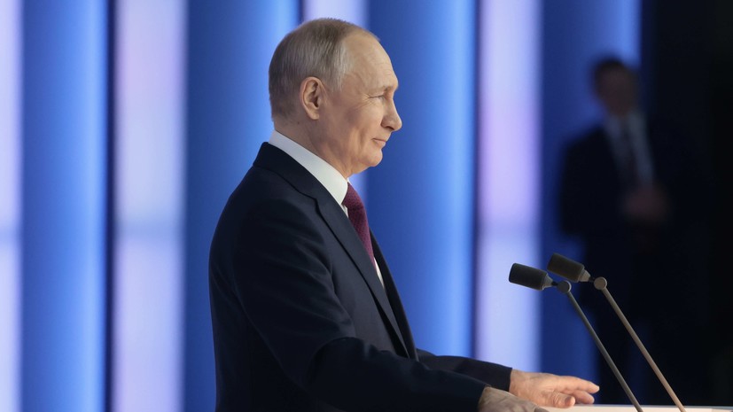 Экс-советник президента США Флинн: Путин сохраняет разрушаемые Западом ценности
