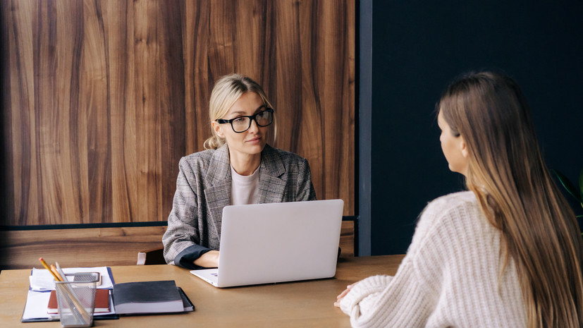 Исследование показало, что россияне с возрастом увереннее чувствуют себя на собеседовании