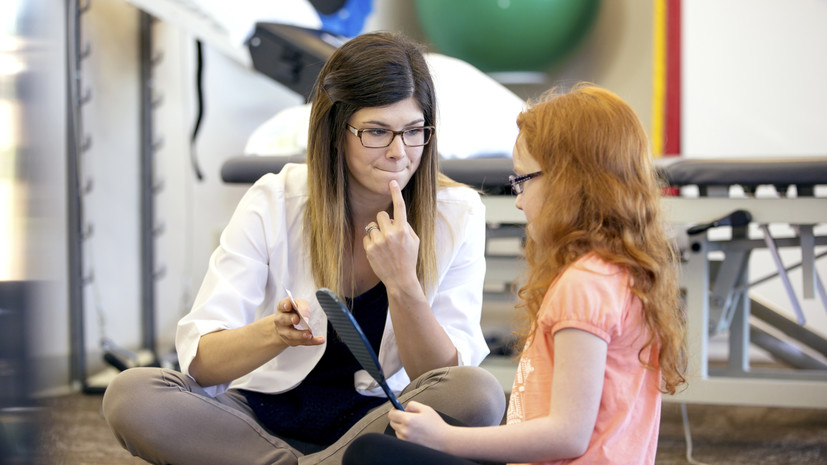 Психиатр Хабарова назвала задержки речевого развития у детей частой причиной обращения к врачу
