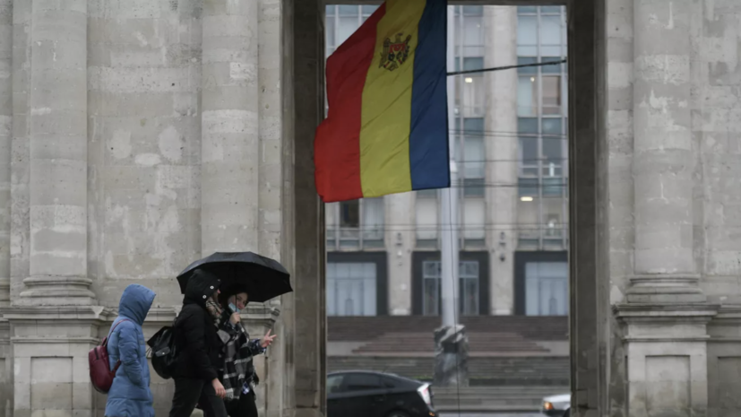 Опрос: более половины жителей Молдавии выступают против разрыва связей с Россией