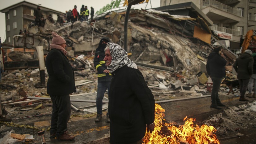 Количество пострадавших в результате землетрясения в турецкой Малатье возросло до 103