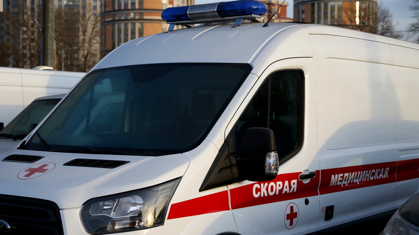 В России за сутки госпитализировали 2053 человека с коронавирусом