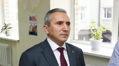 Губернатор Тюменской области Моор поздравил участников российских студотрядов
