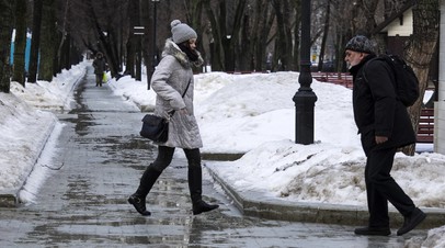 Специалист Мешалкина рассказала, как защититься от падений и травм в гололёд