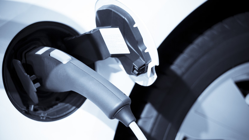 В Петербурге создали беспроводную зарядку для электромобилей