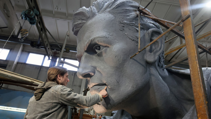 РВИО представило модель скульптуры солдата для мемориала «Курская битва»