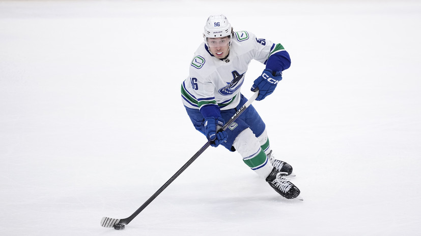 Гол Кузьменко помог «Ванкуверу» обыграть «Торонто» в НХЛ