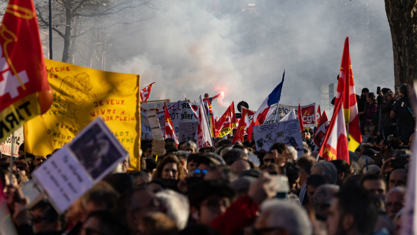 Во Франции 7 марта могут состояться более 260 акций протеста из-за пенсионной реформы