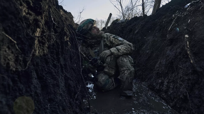 Военные ВСУ в Артёмовске пожаловались на низкие шансы выжить и на старое оружие