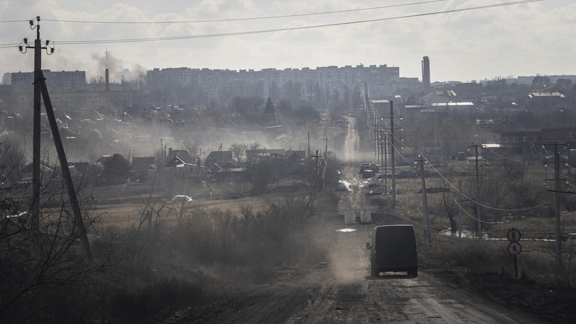 Марочко: ВСУ бросают силы к Артёмовску с целью избежать полного окружения города