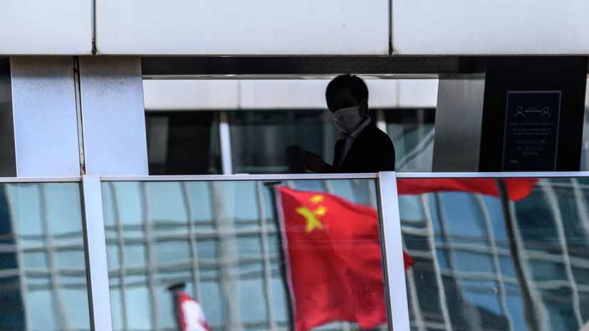 FT: китайцы опасаются хранить деньги в банках Швейцарии из-за санкций против России