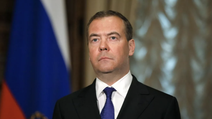 Медведев назвал тупой американской пропагандой статью NYT о «Северных потоках»