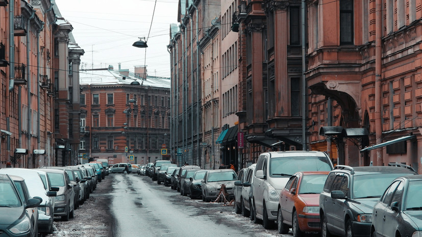 Более 1,5 тысяч семей переедут из коммуналок в отдельные квартиры в Петербурге до конца 2023 года