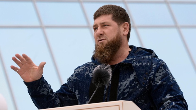 Глава Чечни Кадыров опубликовал фото с трофейным оружием с Украины