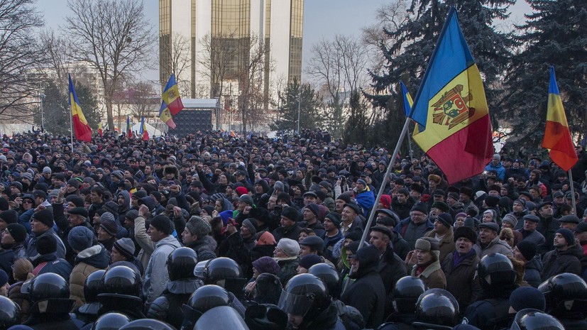 Полиция Молдавии задержала 54 участника протестов