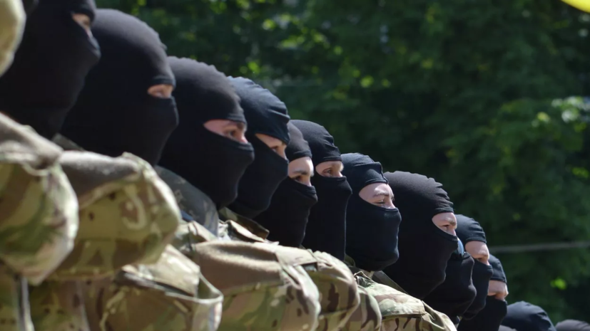 В Петрозаводске задержали националиста, планировавшего вступить в ряды «Азова» на Украине