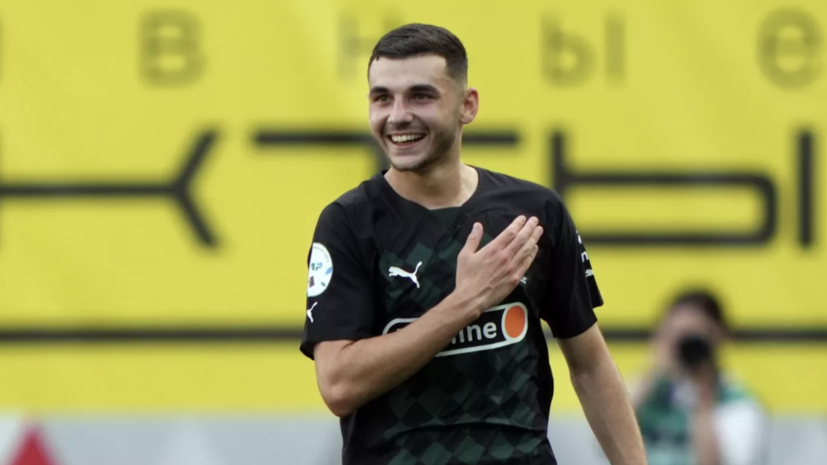 В «Милане» опровергли информацию об интересе к Сперцяну