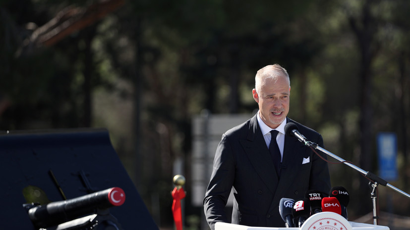 Министр обороны Венгрии: ЕС всё больше вовлекается в конфликт на Украине