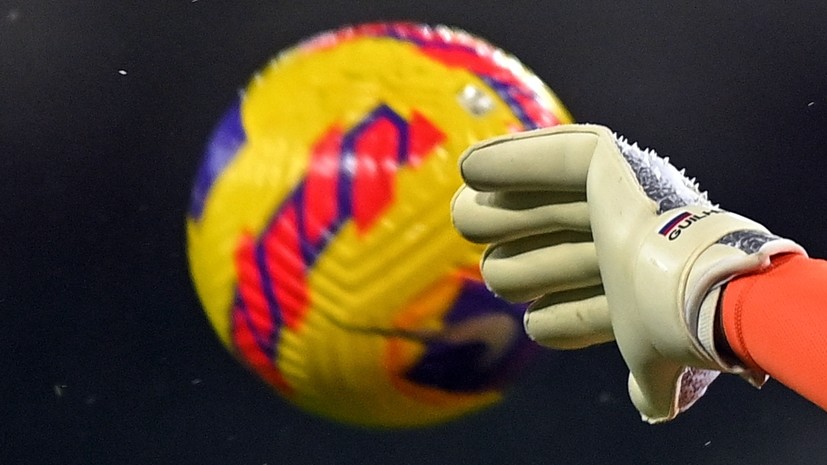 «Акрон» по пенальти победил «Локомотив» и вышел в полуфинал Кубка России