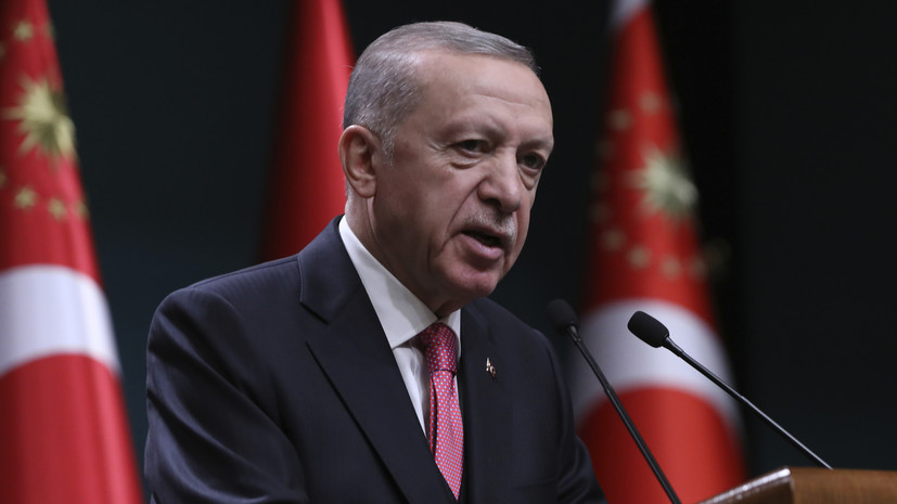 Эрдоган пообещал продолжить усилия по организации переговоров между Путиным и Зеленским