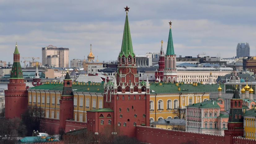 В Кремле заявили, что спокойно отнеслись к ордеру МУС в отношении Путина