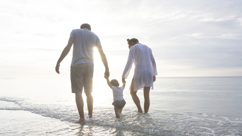 В РСТ перечислили популярные направления для семейных путешествий на каникулах весной