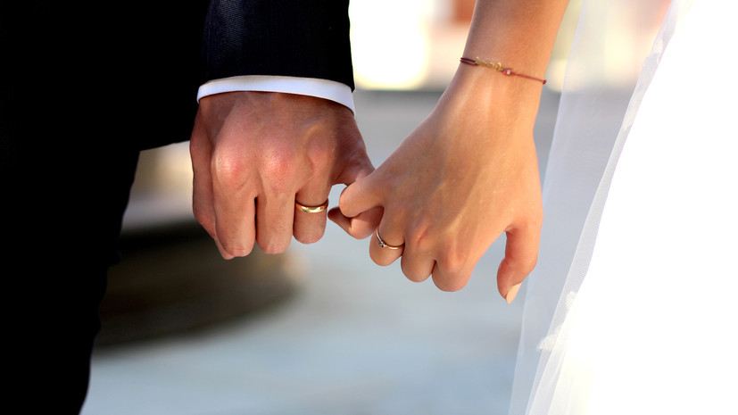 Психолог Сугак прокомментировала отношение россиян к браку