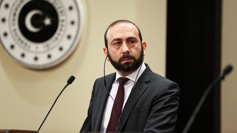 Глава МИД Армении заявил о готовности к встрече с коллегами из России и Азербайджана
