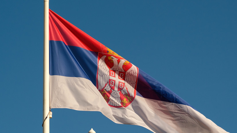 Оппозиция Сербии потребовала досрочных выборов в годовщину бомбардировок НАТО