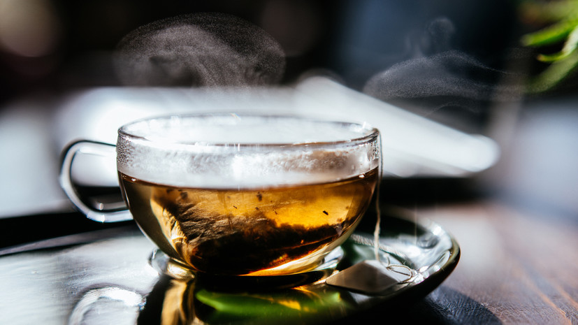 Кардиолог Павличенко предупредила о риске возникновения головной боли из-за чая