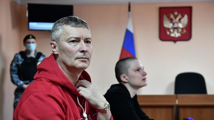 Дело экс-мэра Ройзмана о дискредитации ВС России передали в суд