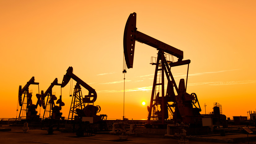 Аналитик Чернов прогнозирует цену на нефть Brent в диапазоне $76—80 за баррель