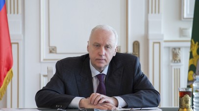 Бастрыкин взял на контроль дело о падении льда с балкона на мать с младенцем в Магнитогорске