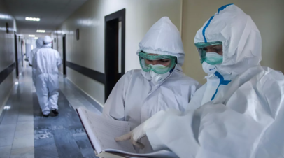 В России за сутки госпитализировали 1594 пациента с коронавирусом