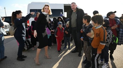 В Москву доставили 56 российских детей из лагерей беженцев в Сирии