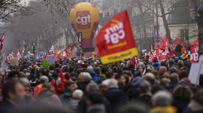 Полиция во Франции ожидает до 850 тысяч участников на акции протеста 15 марта