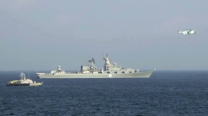 Боевые корабли России, Ирана и Китая во время военно-морских учений CHIRU-2022 в Аравийском море
