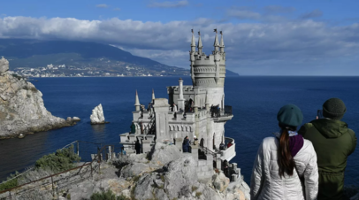 В Севастополе открылась выставка о воссоединении Крыма с Россией