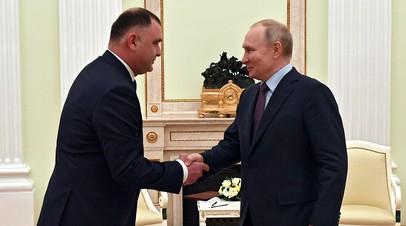 Гаглоев пригласил Путина в Южную Осетию на годовщину независимости республики