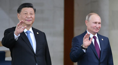 Путин и Си Цзиньпин начали встречу в Кремле