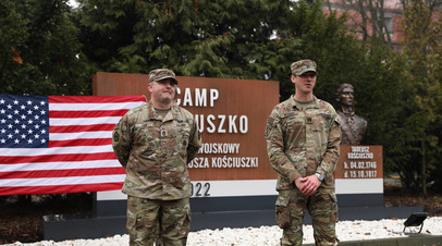 Американские военнослужащие в лагере Костюшко