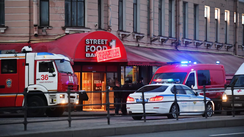 Число пострадавших при взрыве в кафе в Петербурге выросло до 33