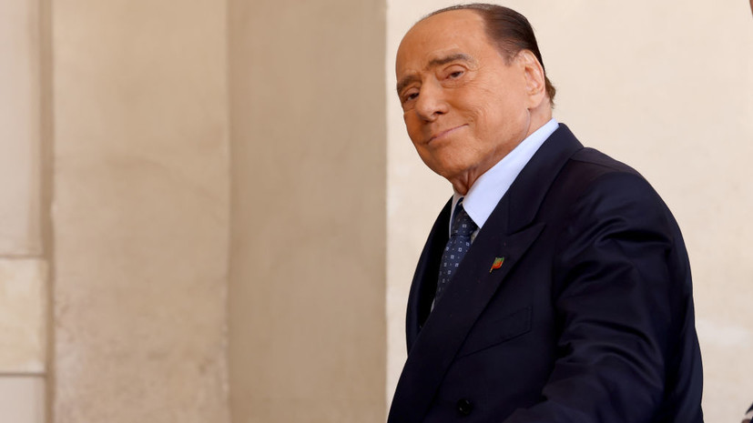 Corriere della Sera: Берлускони начал курс химиотерапии из-за лейкемии
