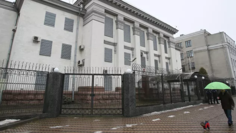 РИА Новости: идея забрать участок у посольства России в Киеве нарушает Венскую конвенцию