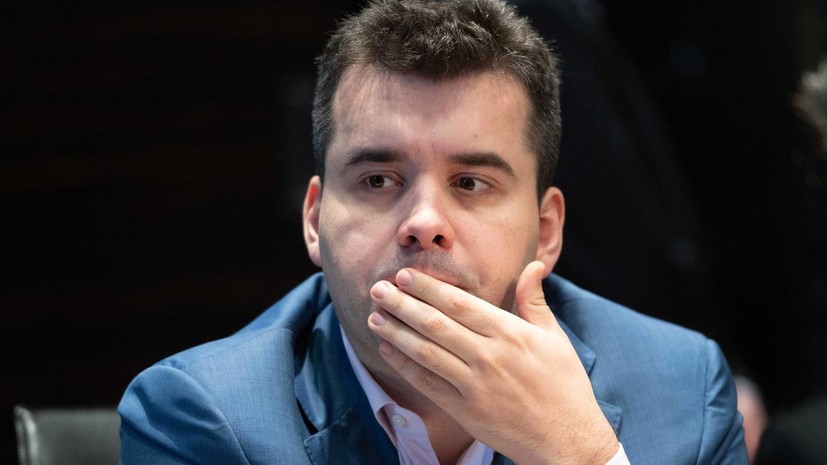В Федерации шахмат России довольны победой Непомнящего над Дин Лижэнем во второй партии