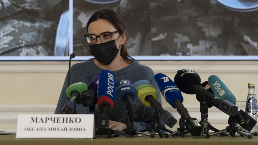 На Украине жену оппозиционного политика Медведчука Оксану Марченко объявили в розыск