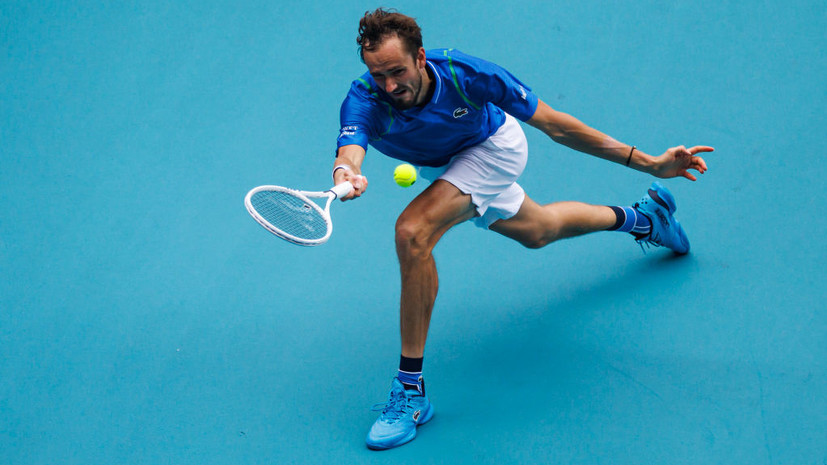 Кафельников: Медведеву не удастся выиграть ни один турнир на грунте