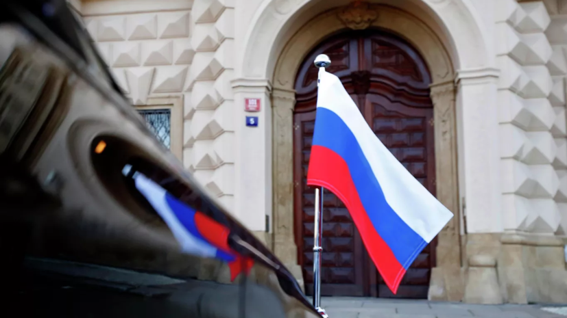 Россия в качестве ответных мер на санкции закрыла въезд для 333 граждан Канады